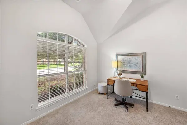 106 Rolling Rock Drive, Trophy Club, TX 76262