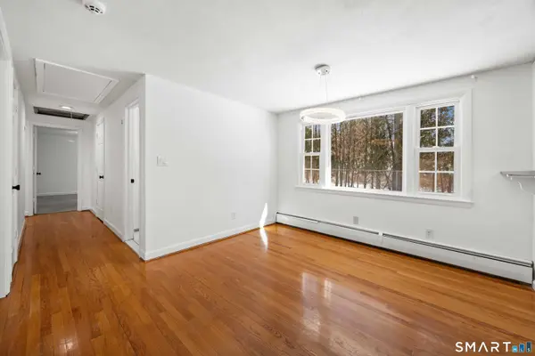 12 Bates Place, Hartford, CT 06114