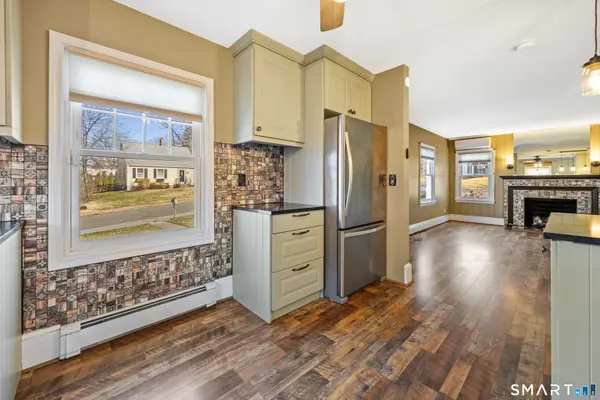 39 Lincoln Avenue, Wallingford, CT 06492