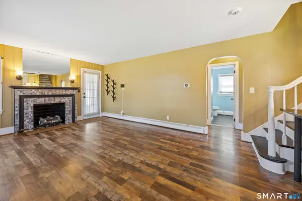 39 Lincoln Avenue, Wallingford, CT 06492