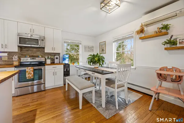 22 Beach Park Road, Clinton, CT 06413