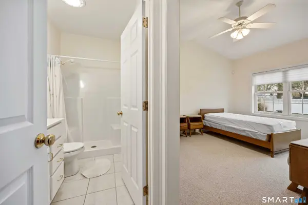 500 Elm Street #15-4, North Haven, CT 06473