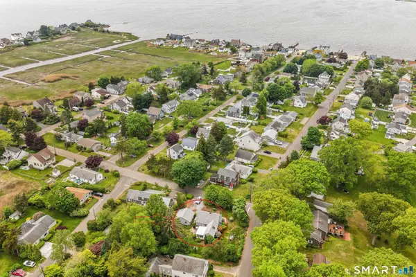 40 Uncas Road, Clinton, CT 06413