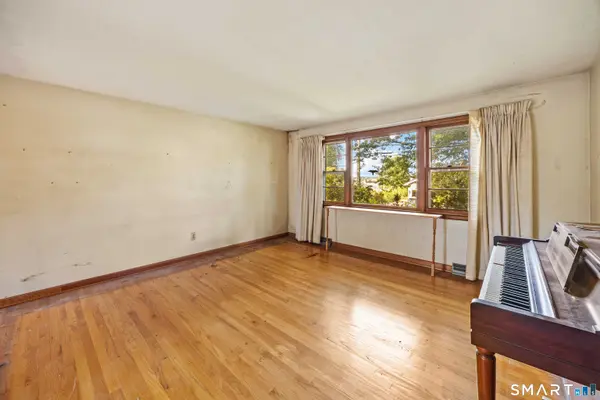 127 Old Field Lane, Milford, CT 06460