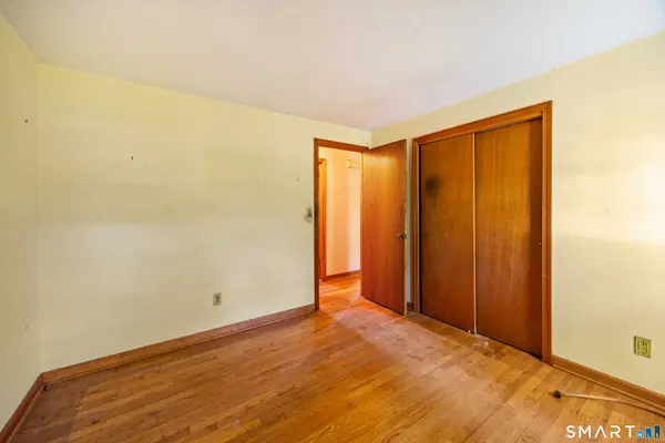 127 Old Field Lane, Milford, CT 06460