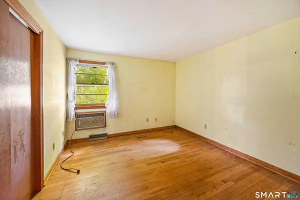 127 Old Field Lane, Milford, CT 06460