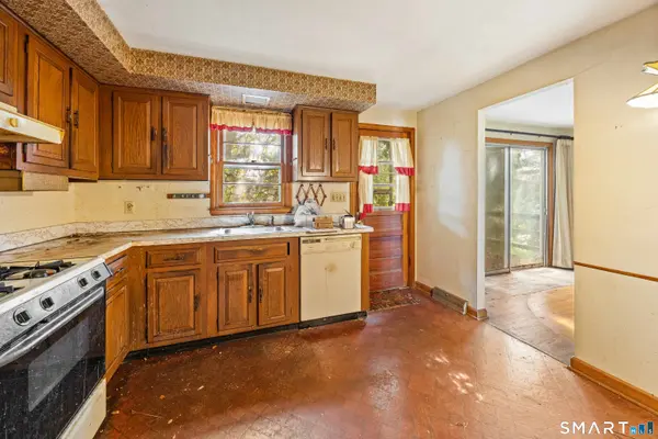 127 Old Field Lane, Milford, CT 06460