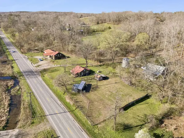 852 Highway 100 #W, Centerville, TN 37033
