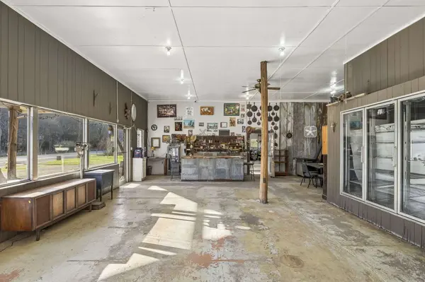 852 Highway 100 #W, Centerville, TN 37033