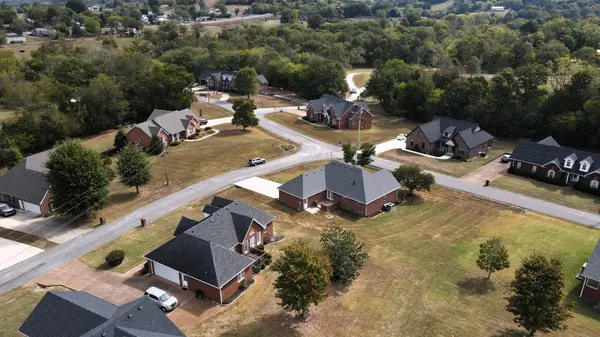 95 Maple Dr, Woodbury, TN 37190