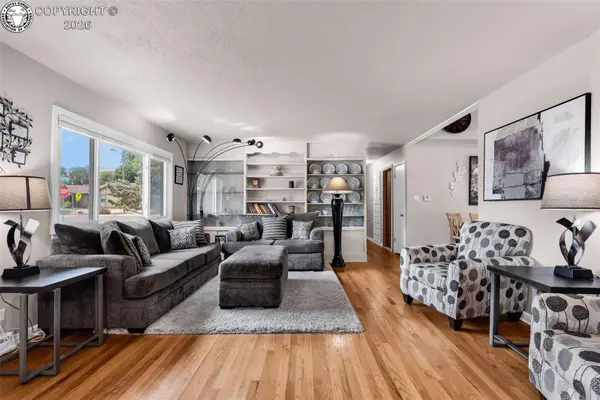 1003 Forest AVE, Canon City, CO 81212