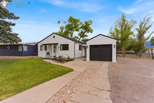 104 E Circle DR, Canon City, CO 81212