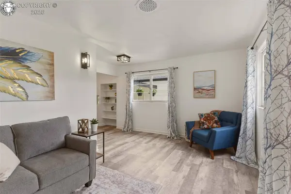 104 E Circle DR, Canon City, CO 81212