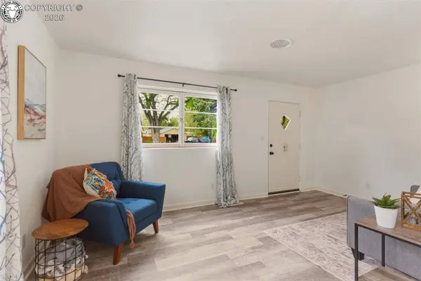 104 E Circle DR, Canon City, CO 81212