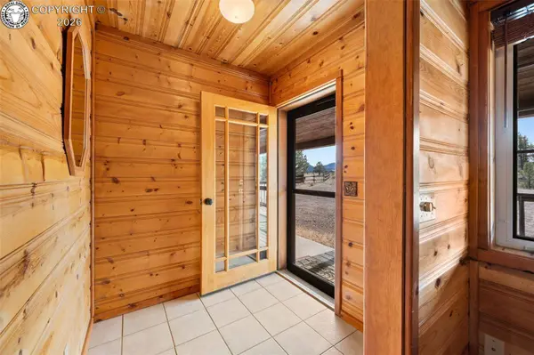 455 Satanta CIR, Westcliffe, CO 81252