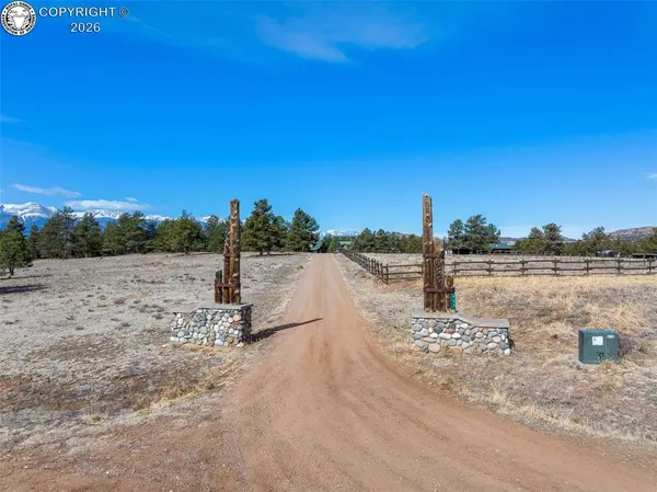 455 Satanta CIR, Westcliffe, CO 81252