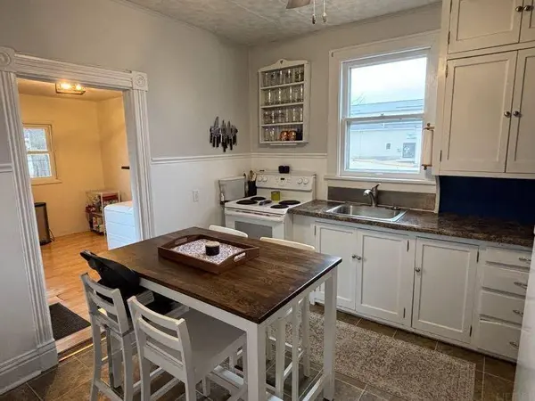 405 Washington ST, Decorah, IA 52101