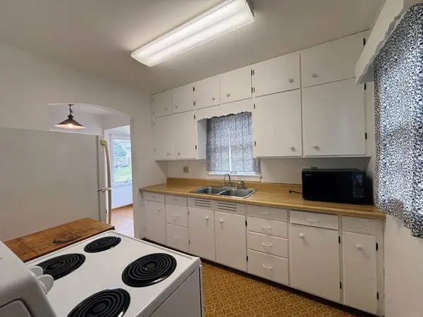 710 Pine ST, Decorah, IA 52101
