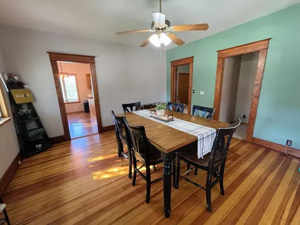 631 Gillette AVE, Cresco, IA 52136