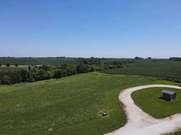 Lake Ridge RD, Decorah, IA 52101