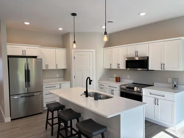 820 NW 4 AVE, Waukon, IA 52172
