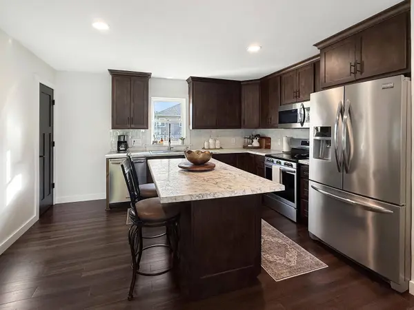 601 Sunrise BLVD, Decorah, IA 52101