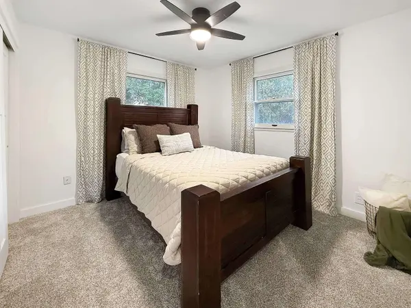 601 Sunrise BLVD, Decorah, IA 52101