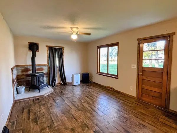 24008 195th ST, Cresco, IA 52136