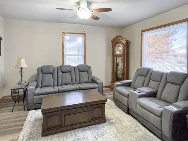 126 W 3rd AVE, Cresco, IA 52136