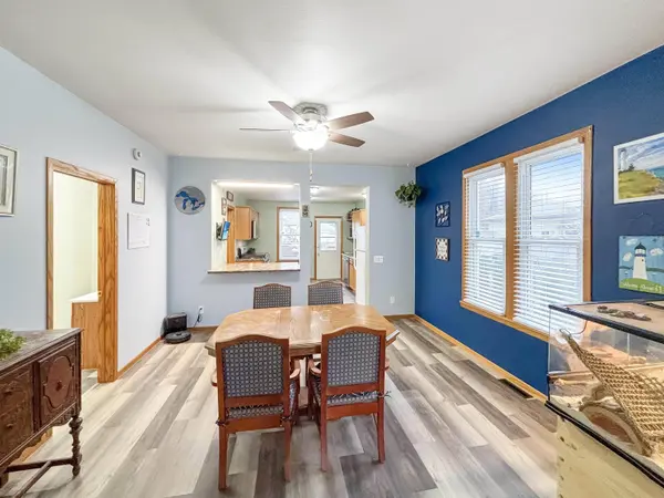 126 W 3rd AVE, Cresco, IA 52136
