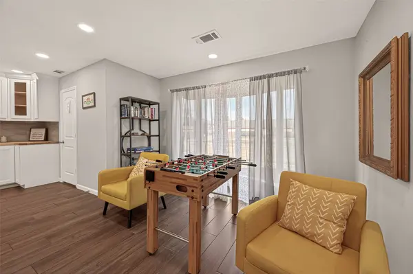 8307 Carvel LN, Houston, TX 77036