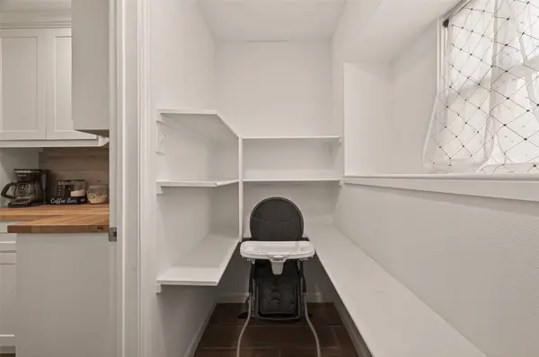 8307 Carvel LN, Houston, TX 77036