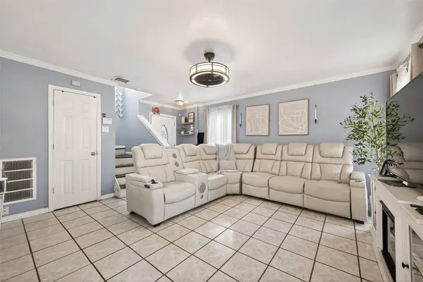 8926 Westbrae Gardens CT, Houston, TX 77031