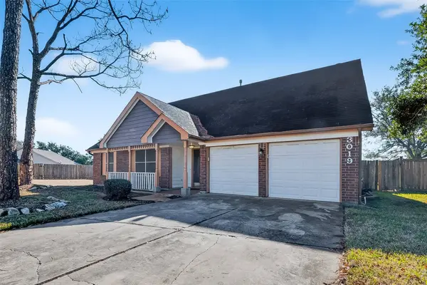 3019 Lotus Lane, Pearland, TX 77584