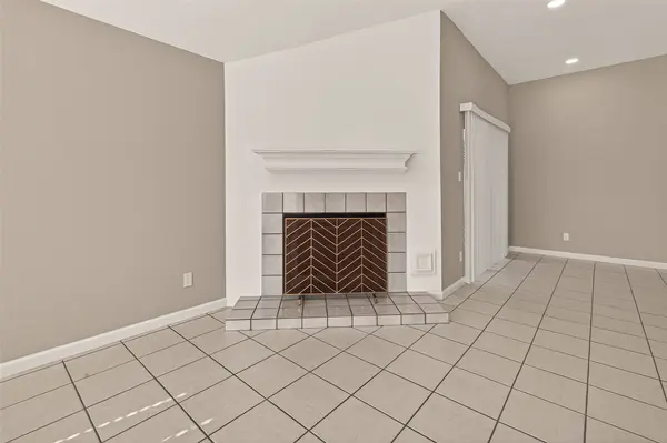 10810 Umber CT, Houston, TX 77099