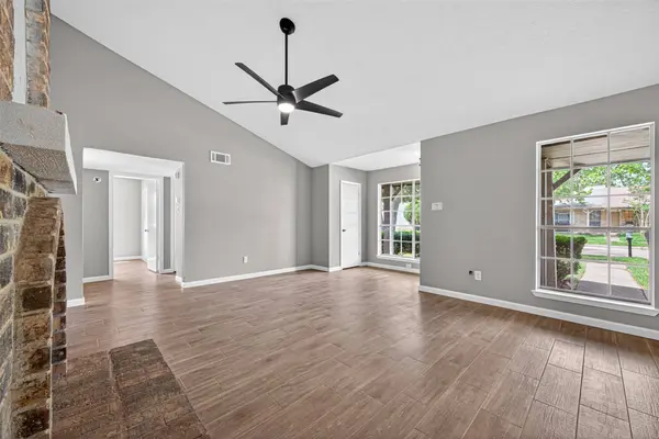 9231 Baronsmede DR, Houston, TX 77083