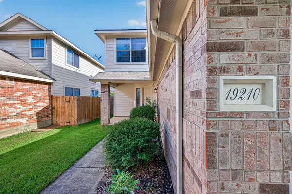 19210 Moss Meadow LN, Katy, TX 77440