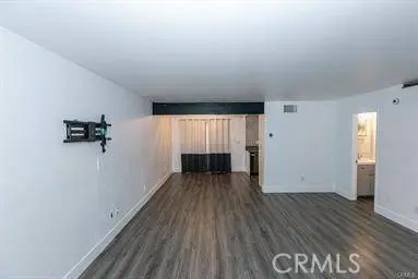 9525 Sepulveda BLVD #5, North Hills, CA 91343