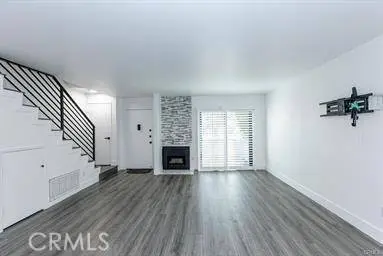 9525 Sepulveda BLVD #5, North Hills, CA 91343