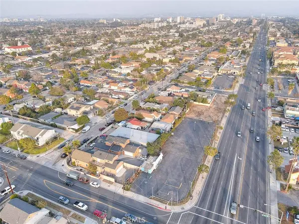 1715 W 1st, Santa Ana, CA 92703