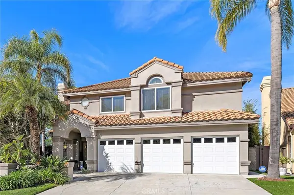 22261 Clearbrook, Mission Viejo, CA 92692