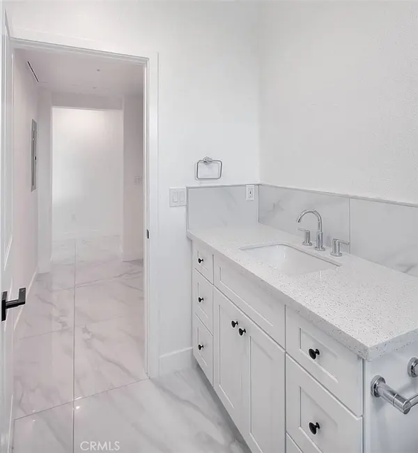 7341 9th ST #5, Buena Park, CA 90621