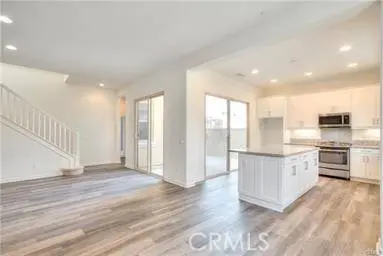 125 Primrose DR, Lake Forest, CA 92610