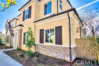 125 Primrose DR, Lake Forest, CA 92610