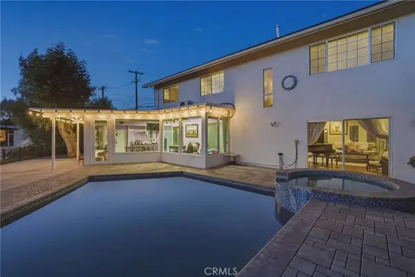 17132 Oak View, Encino, CA 91316