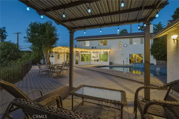 17132 Oak View, Encino, CA 91316