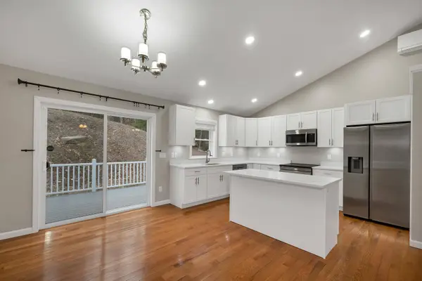 145 Ossipee Mountain RD, Ossipee, NH 03814