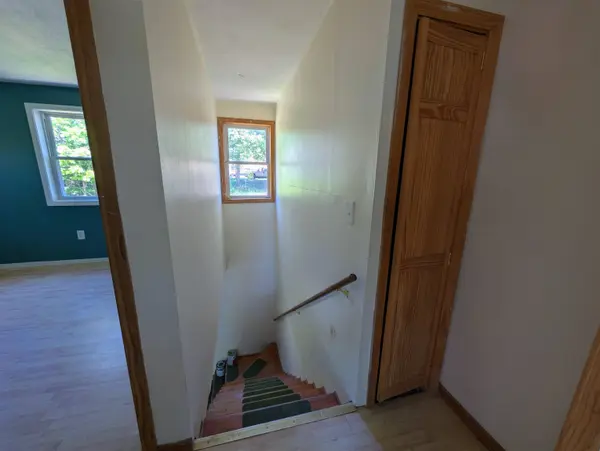23 Penn AVE, Deerfield, NH 03037