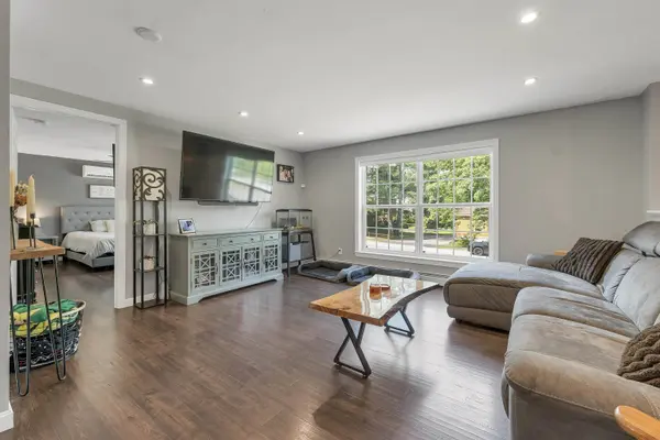 7 Hiltons LN, Rochester, NH 03868