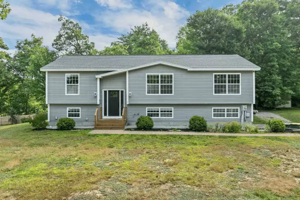 7 Hiltons LN, Rochester, NH 03868